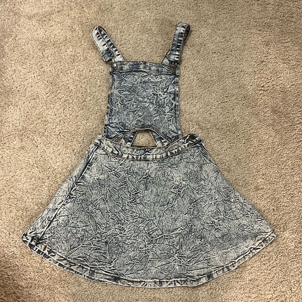 2-in-1 overall dress and skirt